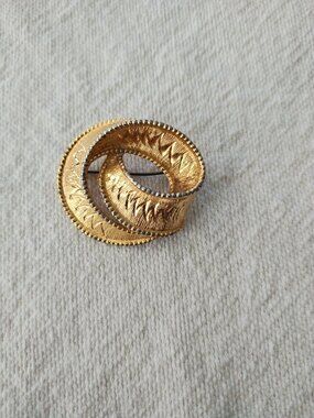 Vintage gold/silver brooch